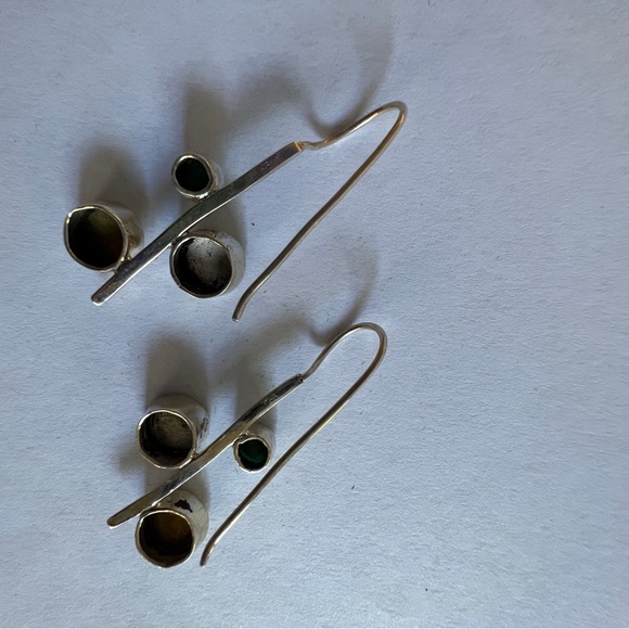 Two-tone Emerald Earrings - Picture 5 of 5